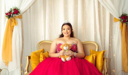 DEBUTANTE de Debutante Yasmin