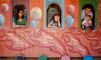 FAMÍLIA E GESTANTE de Um Dia no Parque – Memórias de Afeto e Diversão