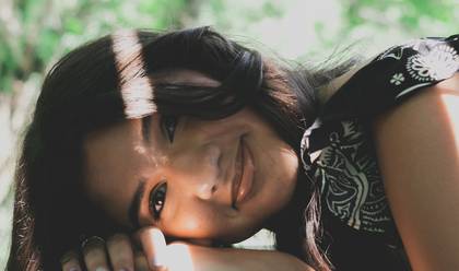 DEBUTANTE de Ensaio de 15 Anos da Eshiley: Um Encanto Natural