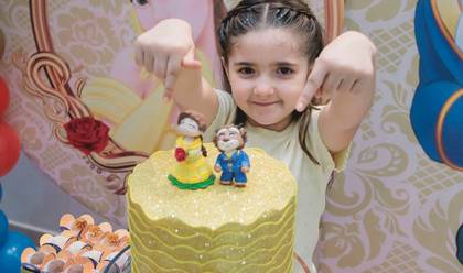 ANIVERSÁRIO INFANTIL de O Encanto dos 5 Anos da Laura