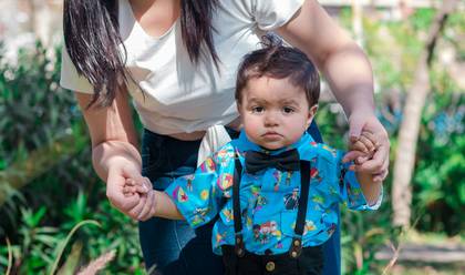 FAMÍLIA E GESTANTE de Ensaio #1 do Théo