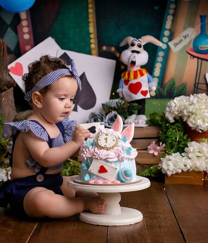 Ensaio Smash The Cake Studio e Externo de Liz 1 aninho 