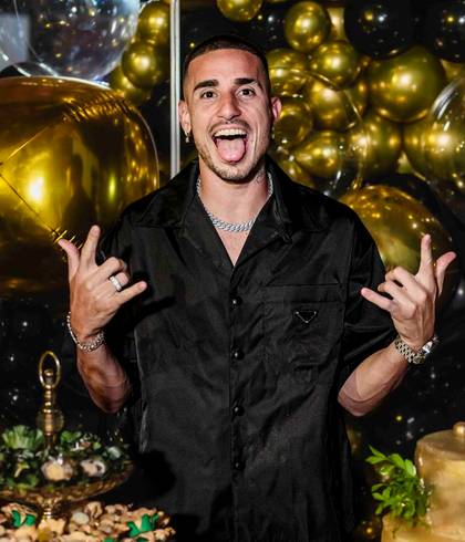Comemoração de Festa de Gala - Thiago Galhardo
