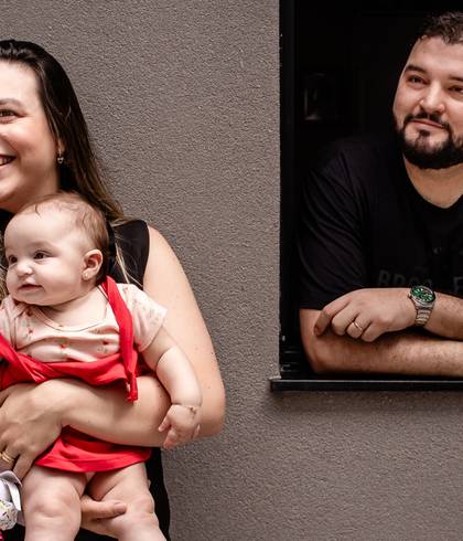 Família de Helena, meio ano e um lar cheio de alegria