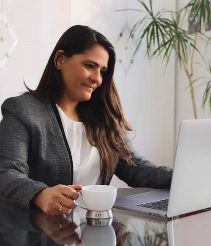 Newbrand Woman de Alba