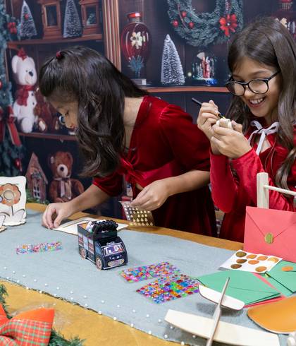 Especial de Natal de Oficina Pai Natal 2025 - Ajudantes Alice e Alexa