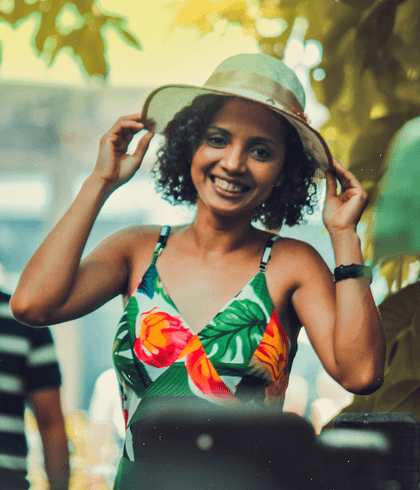 Feminino de Flavia Adriana