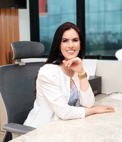 Retratos Corporativos de Dra Liliane Nascimento