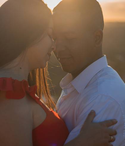Pré Wedding of Ensaio Pré Wedding - Cris e Charles- Morro com Por do Sol