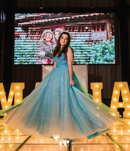 Debutante de DEBUTANTE - MARIA HAGGI