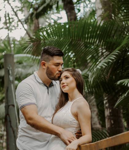 Casais de Caroline & Fabiano