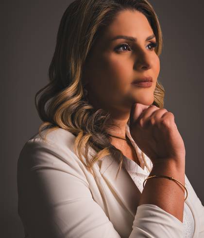 Corporativo de Corporativo Thais Cruz