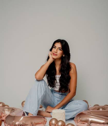 Estúdio de Yasmin Nunes