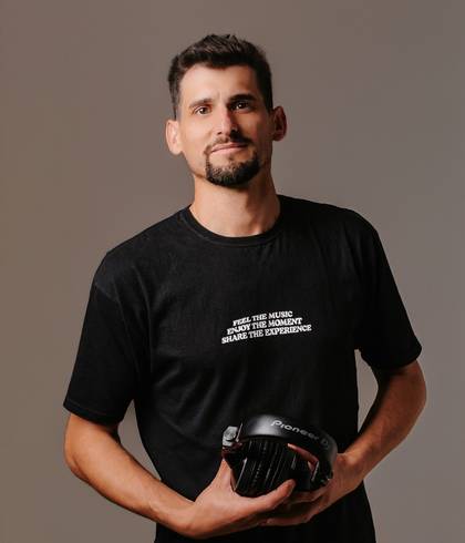 Sessão Profissional de Sessão Profissional DJ Jay K