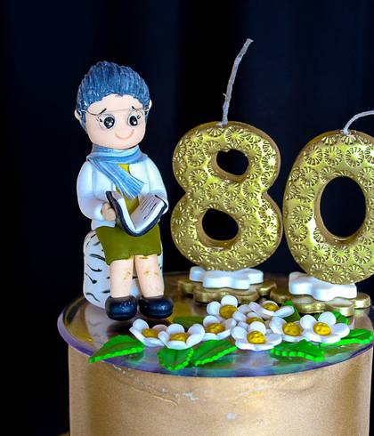 Aniversário de 80 anos de Marina comemora  80 primaveras