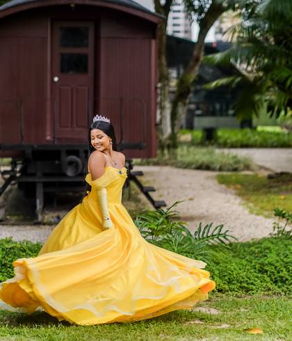 ENSAIOS  DEBUTANTES de JULIA