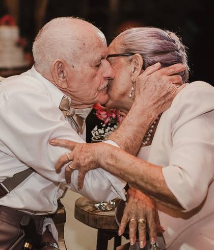 Eventos de Bodas de Vinho dona Ana e sr. Antônio 