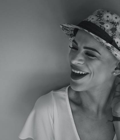 Sessão Feminina  de Gabi Resende