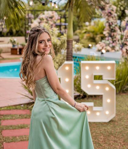 Aniversários de Aline - Debutante