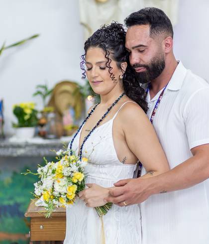 Casamento (Wedding) de Casamento na Umbanda em Taubaté: A Emoção de Dani e Flávio na Casa de Oração Nossa Senhora da Guia