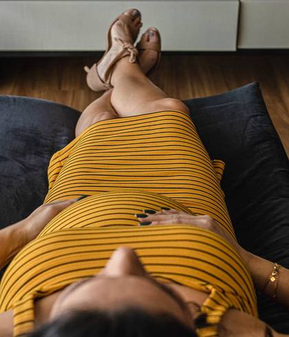 Gestante de Ensaio de Gestante e Família - Mariana, Guilherme, Julia e João