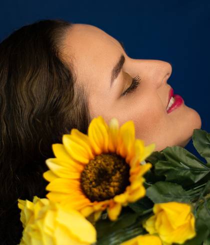 Ensaio Feminino de Um dia Azul com Amarelo