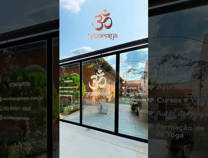 Vídeos  de Institucional Escola YogaMaya