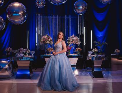 Aniversário  de Laura - Festa de 15 Anos - Spazzio