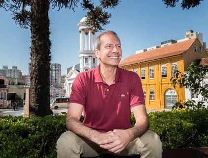 Corporativo de Prof. Euller - secretário de esporte e lazer de Curitiba