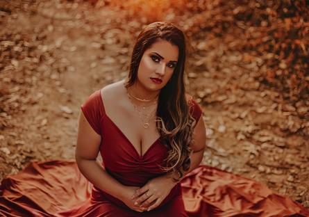 RETRATO FEMININO de Retrato Feminino | TALITHA DOMENEGHETI | Estrada Porto Feliz-Sp