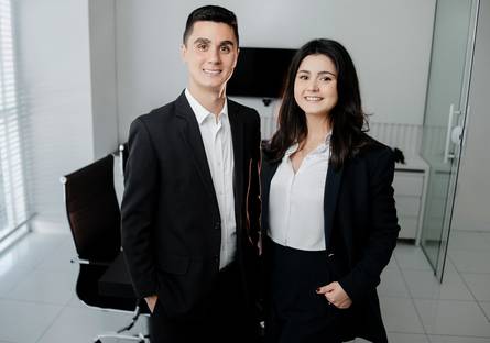 Corporativo de Talita & Uriel Advocacia - Ensaio corporativo