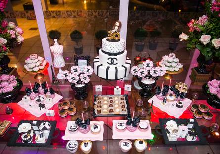 Aniversário de Anne faz 30 