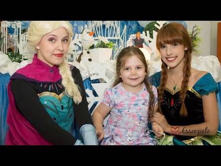 Momenti Essenziale de Momenti Essenziale Rebeca