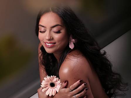 RETRATO FEMININO de BARBARA VIEGAS