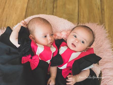 Acompanhamento Infantil de Acompanhamento Infantil - Manuela e Rafaela - 2 Meses