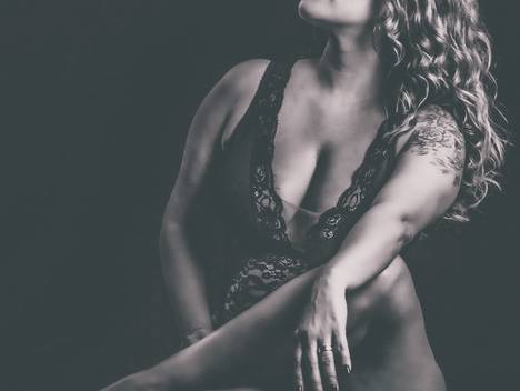 Ensaios Femininos de Joyce Anne