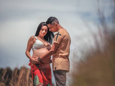 Gestante de Ensaio gestante em Canela