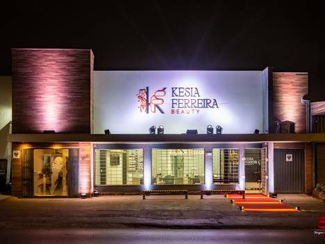 Eventos de Coquetel de comemoração de 1 ano Kesia Beauty