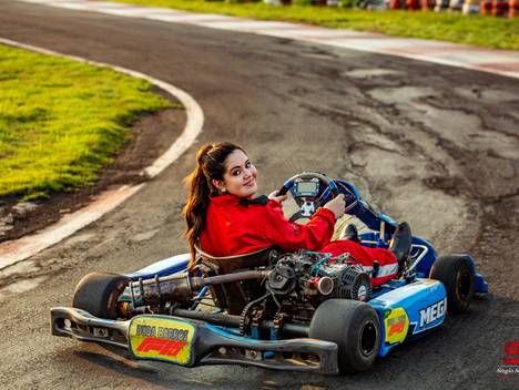 Ensaio de Book dos 15 Maria Eduarda