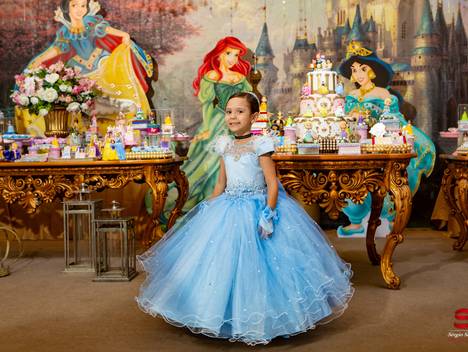 Aniversários de 5 Anos Alice