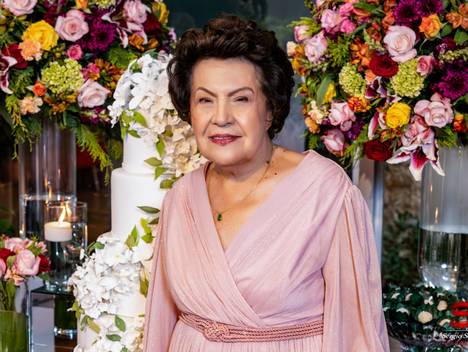 Aniversários de 90 Anos Evalina