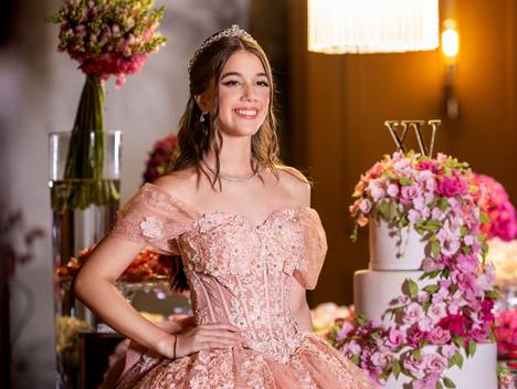 Aniversários de 15 Anos Maitê