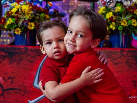 Aniversários de Pedro 4 Anos - Gustavo 2 Anos