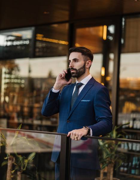 Retrato corporativo  de Dr Marco 