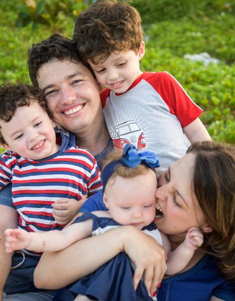 Familia de ENSAIO DAISY E FABIO E O TRIO TERNURA NA PRAIA