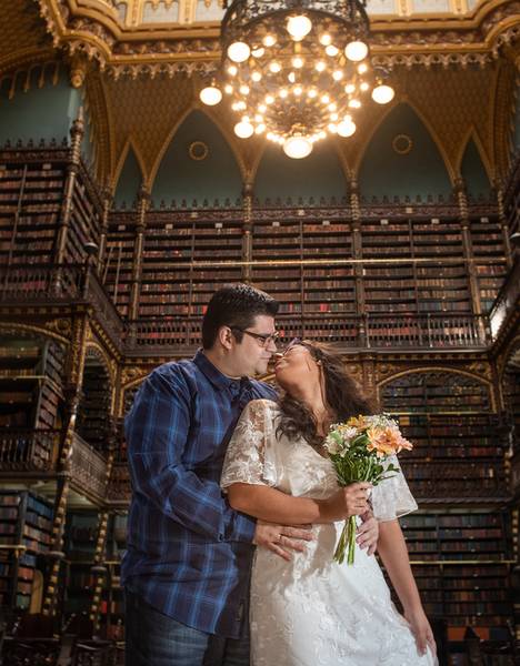 Casal de VANESSA E THIAGO - BIBLIOTECA REAL PORTUGUESA