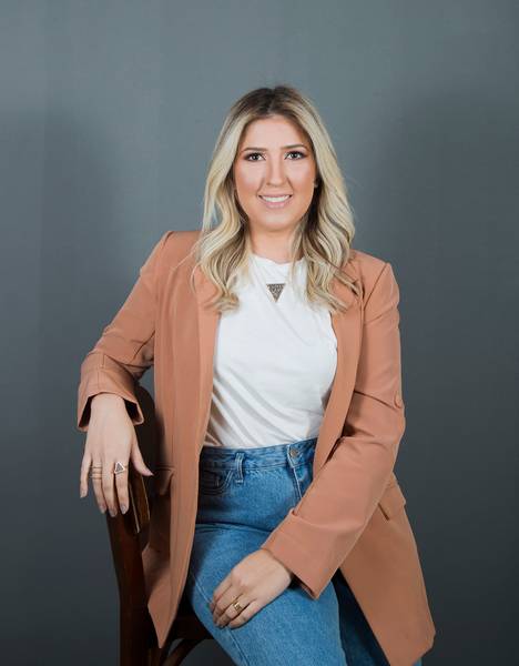 Perfil Profissional de Camilla Lopes