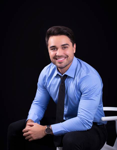 Perfil Profissional de  Dr. Kítaro Luís Mendonça