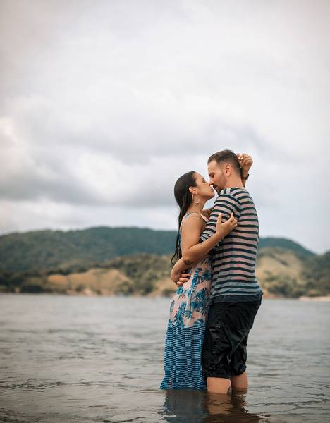 Casal de Ensaio de Casal na praia - Amanda e Henrique - Santos - SP