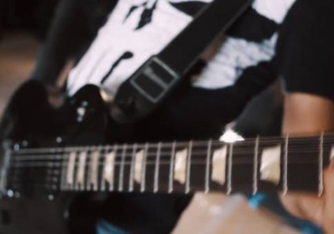 Clipes Musicais de OLHOS DE DIGNIDADE